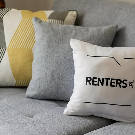 Tasteful In Center By Renters Lejlighed