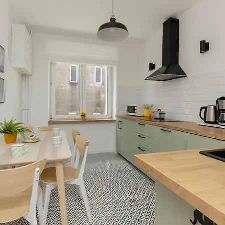 Apartman Tasteful In Center By Renters
